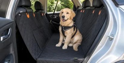 犬用カーシートカバーは安全装備をふさがないか確認　座席幅・固定・ベルト穴で選ぶ